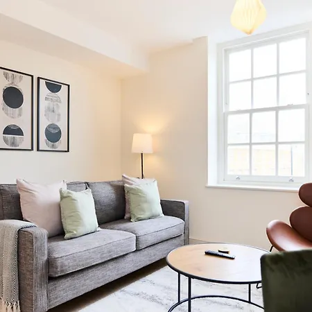 The East London Mile Classic - Stunning 2Bdr Flat